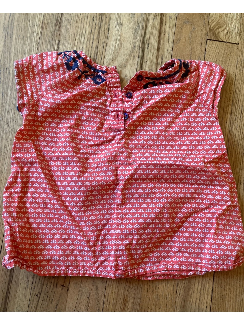 Mini Boden embroidered top